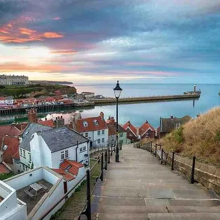 Whitehall, Thomas Turnbull Flat 3 Beautiful In Georgian House Appartamento Whitby