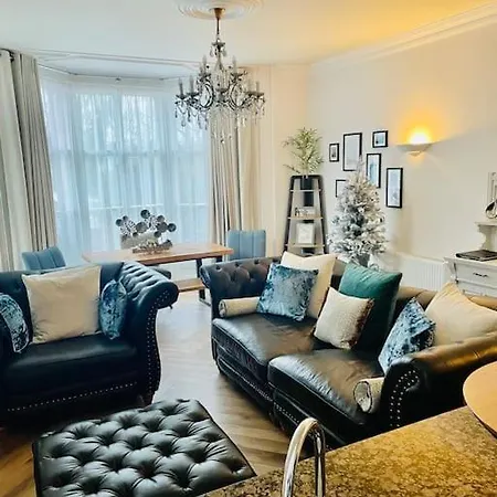 Whitehall, Thomas Turnbull Flat 3 Beautiful In Georgian House Apartment *